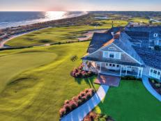 You don't have to be a golfer to vacation on pristine Kiawah Island, located just off the South Carolina coast near Charleston -- but it's an added bonus if you are.
