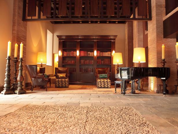 JW Marriott El Convento Library JW Marriott El Convento Library