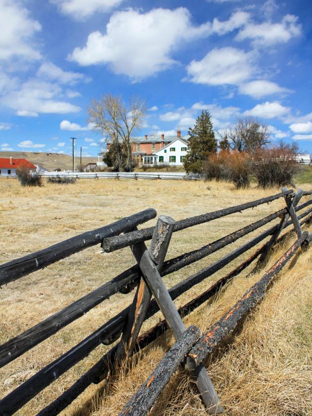 [UNVERIFIED CONTENT] Grant-Kohrs Ranch National Historic Site in Montana is a major tourist attraction. This place can get acquainted with the old ways of working farmers and find out for yourself how it looked like their lives.