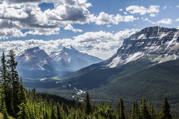 Mountain Lover's Mecca in Alberta, Canada Mountain Lover's Mecca in Alberta, Canada
