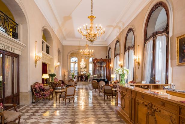 Hotel Regina Paris Lobby Hotel Regina Paris Lobby