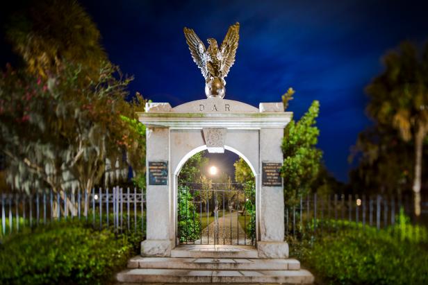 Colonial Park Cemetery Halloween Tour Colonial Park Cemetery Halloween Tour