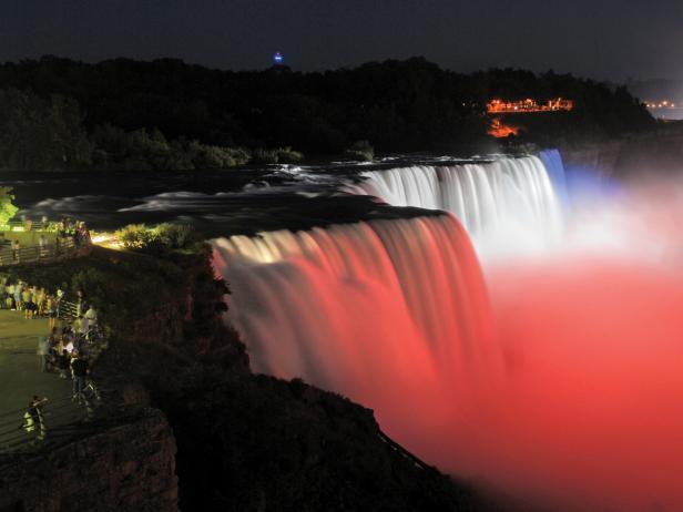 Niagara Falls at night Niagara Falls at night