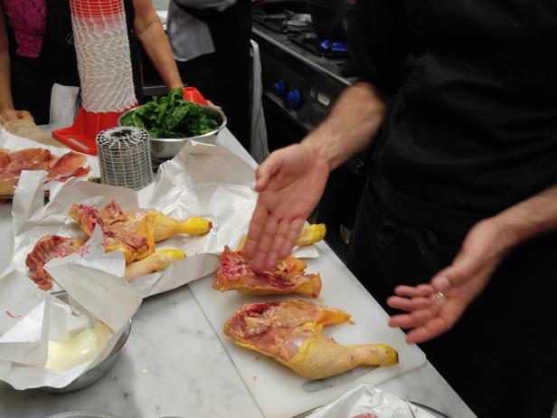 Debone Chicken Leg and Thigh at Rome Cooking Class Debone Chicken Leg and Thigh at Rome Cooking Class