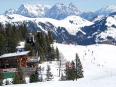 This picture-perfect alpine skiing village has a convenient ski area high in the Alps, where the winter weather is ideal and the skiing is world-class.