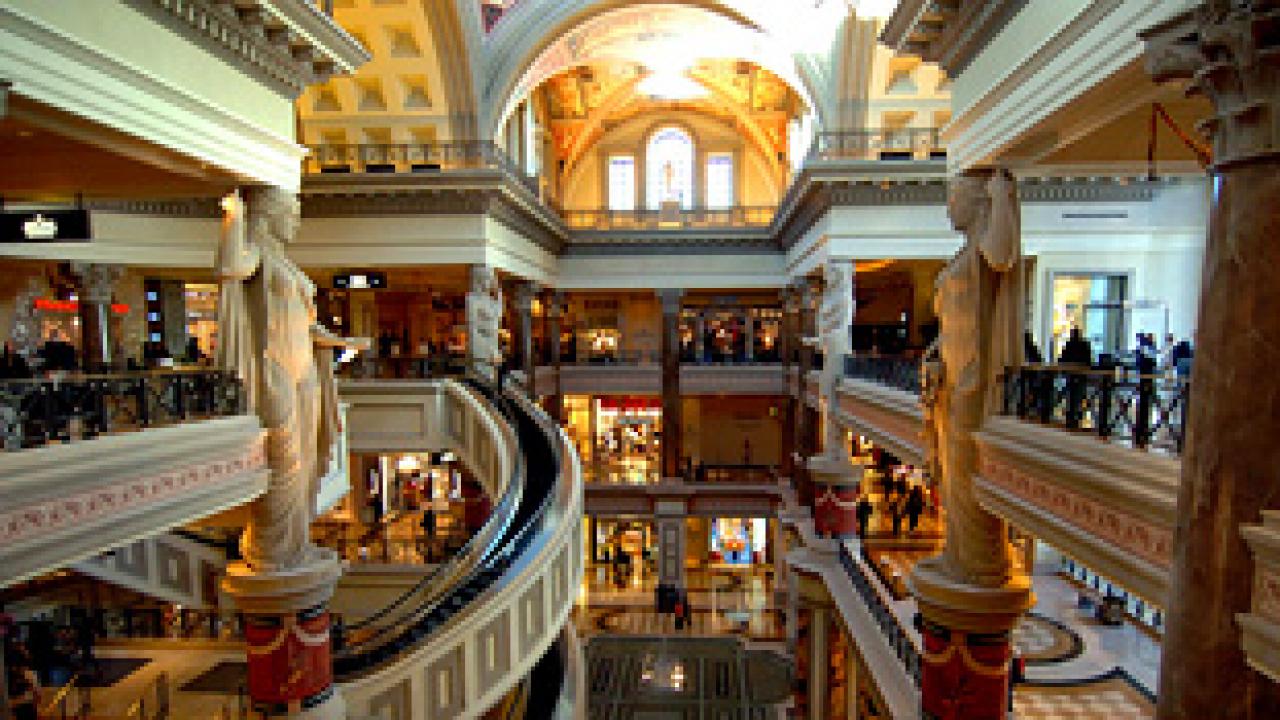 Las Vegas Shopping Mall