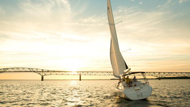 Learn to sail at Stingray Point Sailing School