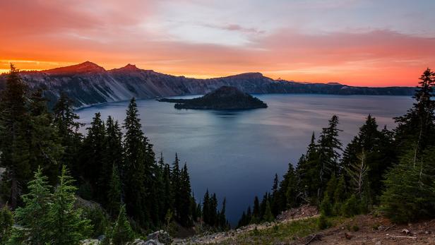 crater lake national park, oregon, sunset crater lake national park, oregon, sunset