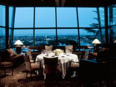 These 5 spots serve up delicious fare paired with breathtaking views.