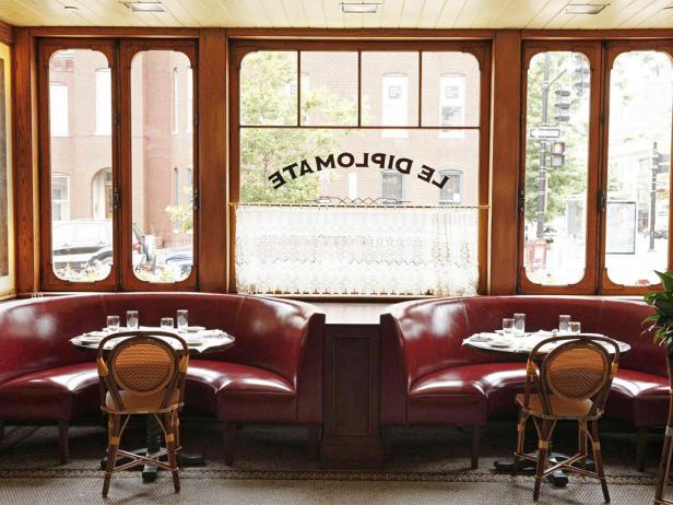 le diplomate, interior, dining room, window, restaurant, washington, dc le diplomate, interior, dining room, window, restaurant, washington, dc