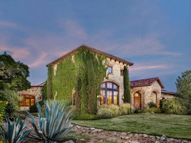 duchman family winery, building, exterior, driftwood, texas duchman family winery, building, exterior, driftwood, texas