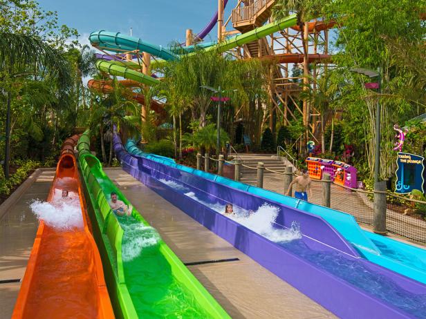 Aquatica SeaWorld, Breakaway Falls, water slide, Orlando, Florida Aquatica SeaWorld, Breakaway Falls, water slide, Orlando, Florida