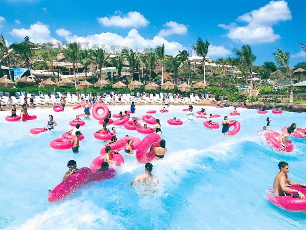 Wet 'N' Wild Hawaii, wavepool, water park, Kapolei Wet 'N' Wild Hawaii, wavepool, water park, Kapolei