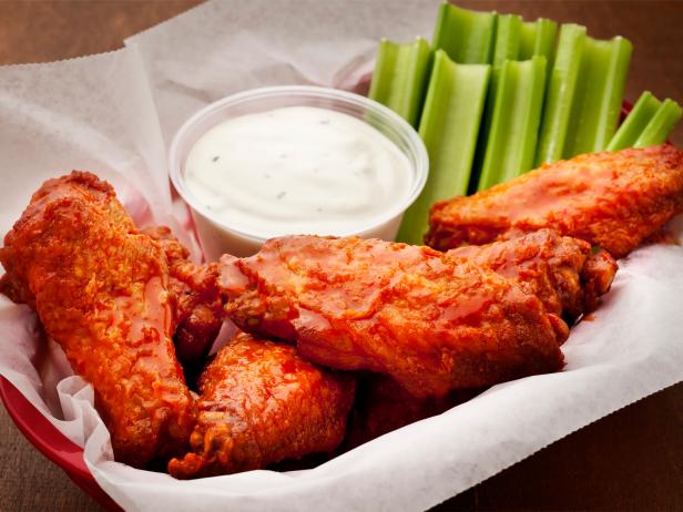 chicken wings, The Hurricane, grill, Marathon, Florida chicken wings, The Hurricane, grill, Marathon, Florida