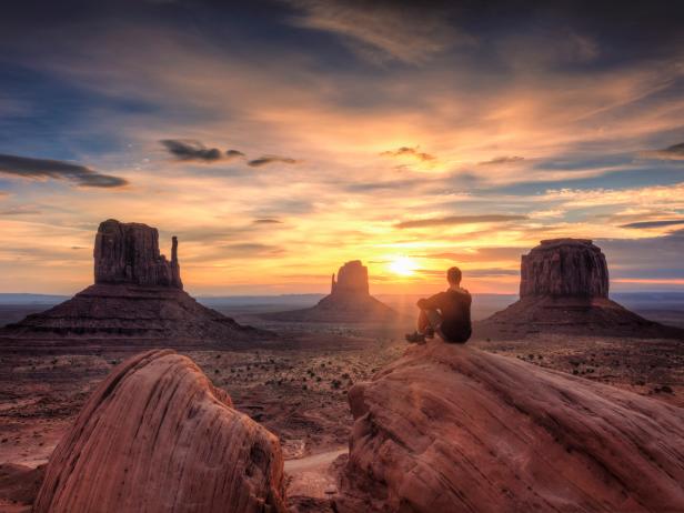 Monument Valley National Park, sunset, Utah, Arizona Monument Valley National Park, sunset, Utah, Arizona
