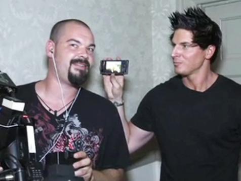 Zak Sets Aaron Up With a Ghost