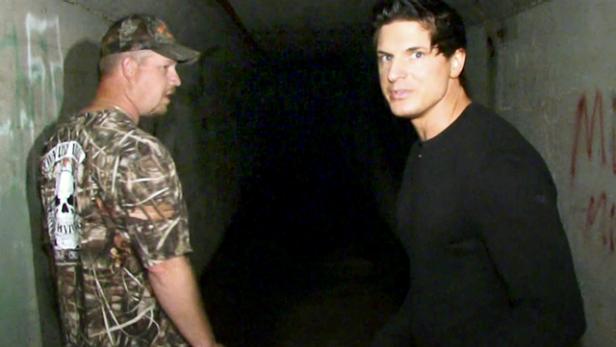 Watch Death Tunnel Online Flashx