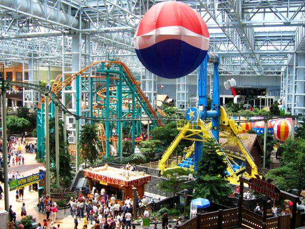 King of Prussia..mall BIGGER than Mall of America!  Mall of america, Cool  places to visit, King of prussia mall