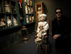 Zak Bagan in Doll Room