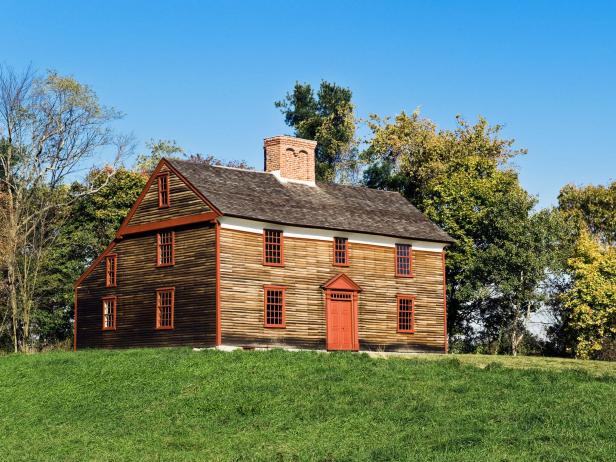 CONCORD, MASSACHUSETTS, UNITED STATES - 2008/10/27: Captain William Smith House, Battle Road Trail between Lexington and Concord, Minute Man National Historical Park. (Photo by John Greim/LightRocket via Getty Images)