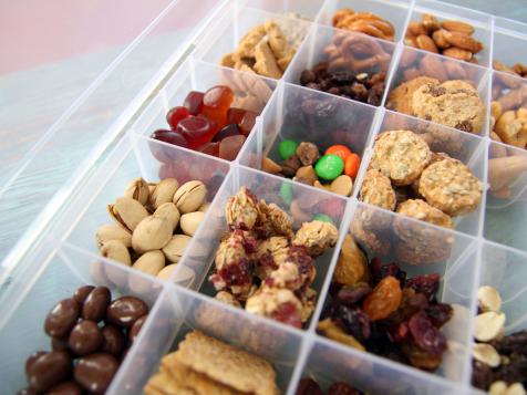 5 TSA-Approved Snacks You Can Take on the Plane
