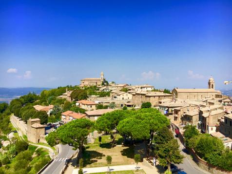 Wind Your Way Through Tuscany's Hill Towns