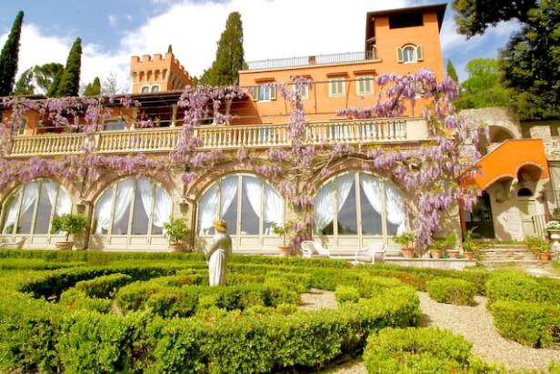 Airbnb Villa, Italy