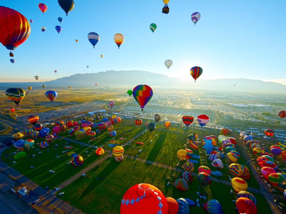 pretty hot air balloons