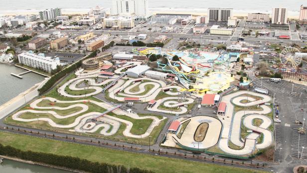 At this popular seaside amusement park in Ocean City, Maryland, there are a lot of aquatic attractions such as extreme water slides, wave pools and other ways to get drenched.