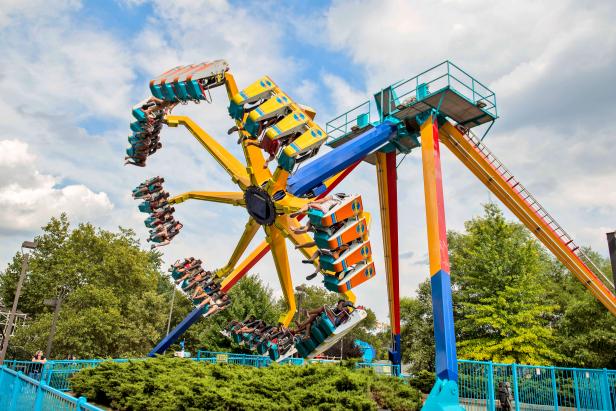 This eight-armed revolving swing ride is a top attraction for adrenaline junkies at Dorney Park and Wildwater Kingdom. 