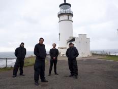 Zak, Aaron, Billy, and Jay encounter one of their most powerful investigations in GAC history here at the North Head Lighthouse in Oregon. This lighthouse is like a beacon of souls in the Graveyard of Death.
