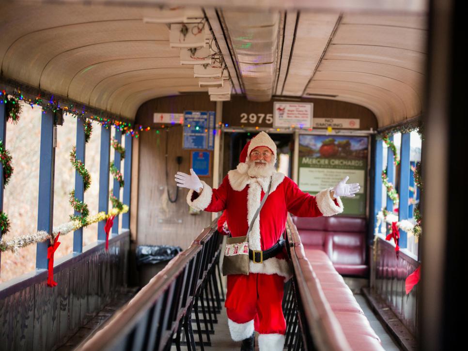 10 Best Christmas Trains Travel Channel