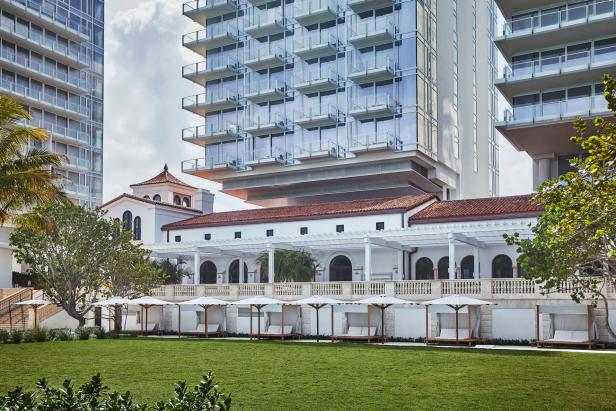 The Richard Meier-designed Four Seasons Hotel brings a modern edge to the classic beach getaway The Surf Club.