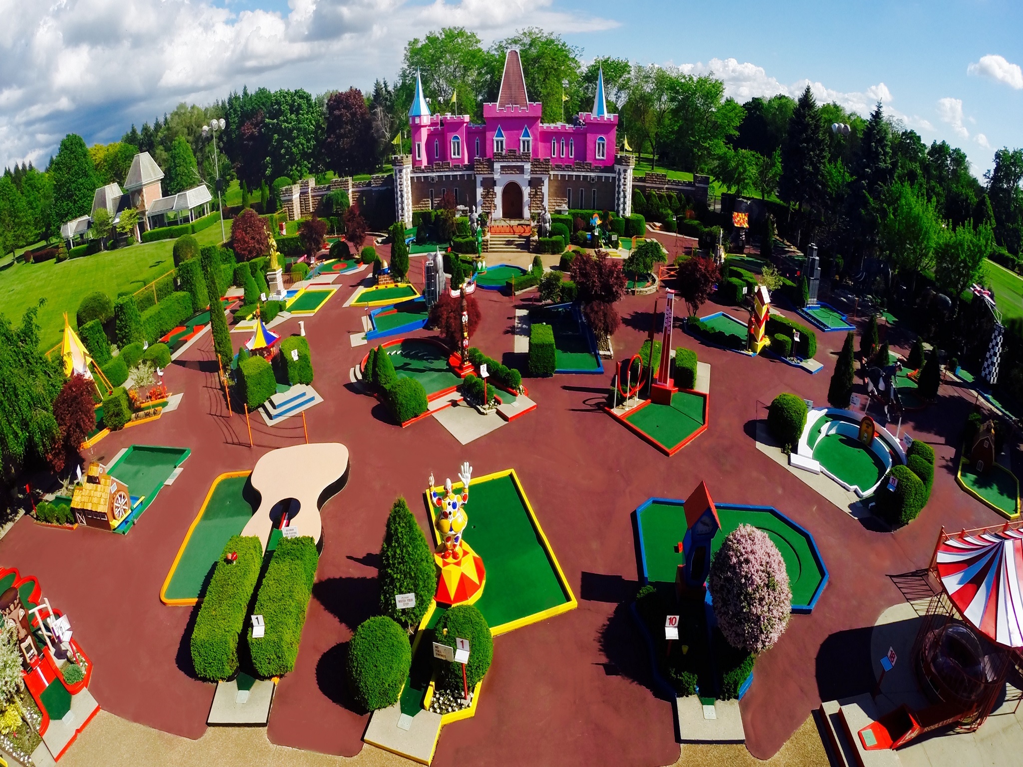 places to play putt putt near me