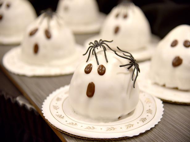 Ghostly Bundt Cake