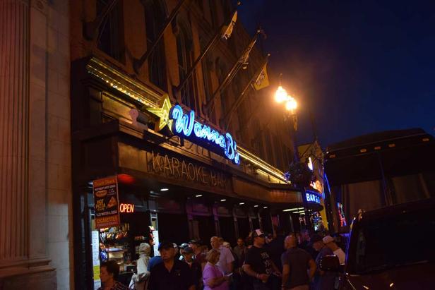 WannaB's Karaoke Bar in downtown Nashville 