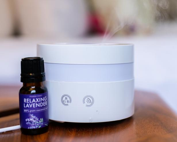 Essential Oils with Aromatherapy Diffuser