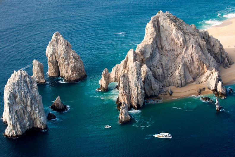 There's a reason Los Cabos, on Mexico's Baja California peninsula, has become a celebrity magnet for the likes of Drew Barrymore, George Clooney, Oprah and the Bieb. Its proximity to Los Angeles for one. But add in internationally-renowned restaurants featuring everything from farm to table fare at Tamarindos to the kind of elevated cuisine at Gastro Bar you'd find in New York or Paris, gorgeous beaches and a chill-but-sophisticated vibe and you have the makings for not just a movie star paradise, but anyone's vacation dreams.
