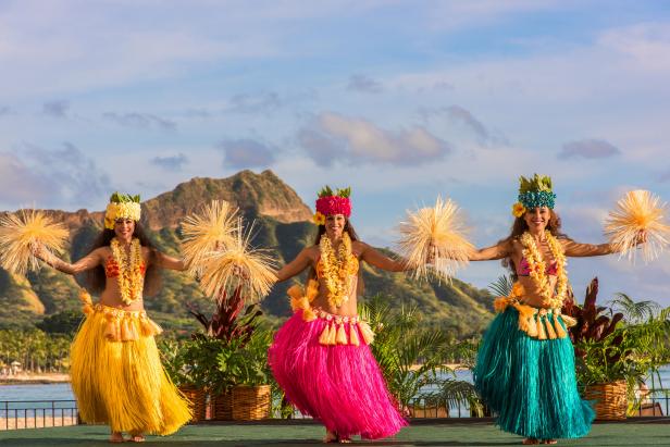 oahu luaus hawaiian hawaii luau destinations travel royal vacation