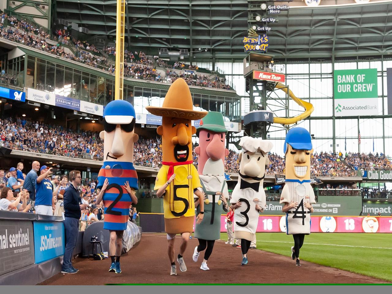 Milwaukee Brewers to celebrate 30 years of sausage racing