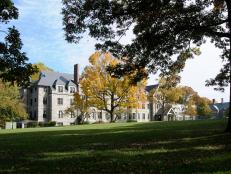 U.S. colleges and universities that have haunted buildings