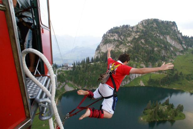 2023 Bungee Jumping 70 Meters