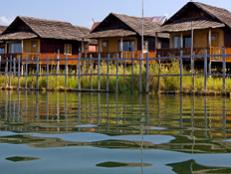 For travelers who like to live in the lap of luxury but also enjoy immersions in nature, floating lodges offer an interesting choice.