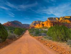 Set off from Phoenix for a road trip to Sedona past a dazzling display of nature and history framed by towering red rocks.