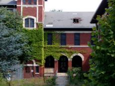 This former psychiatric hospital in New Jersey was built in the late 1890s on 325 remote acres.