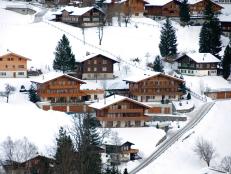  'Chalets in the Swiss town of Grindelwald'