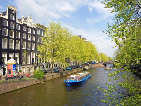 7 Stunning Canal Cities Around the World