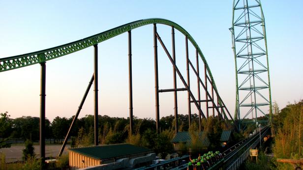 On VR Coaster At Six Flags, The Ride Is Just Half The Thrill : All