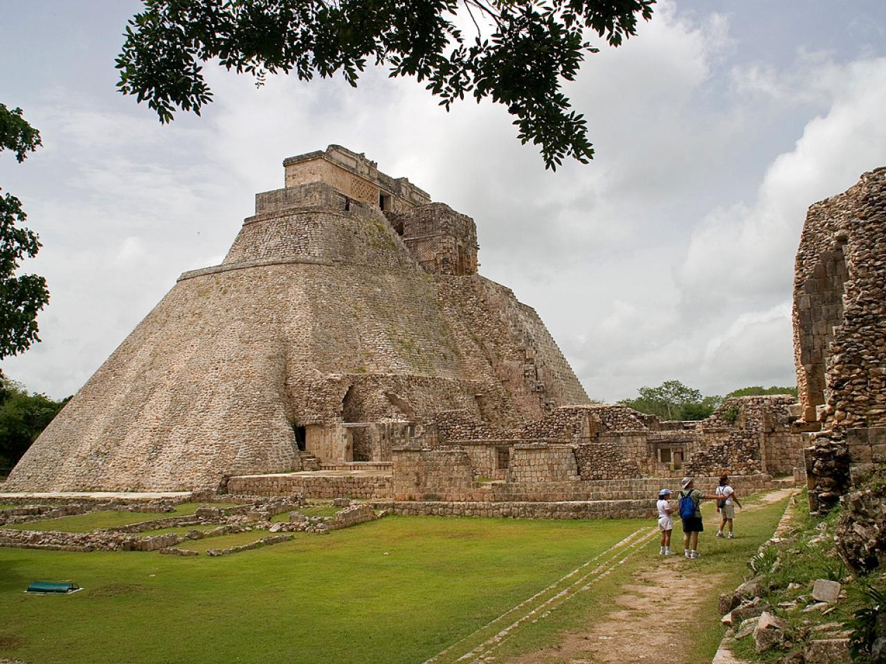 Tour the Ancient Mayan Ruins