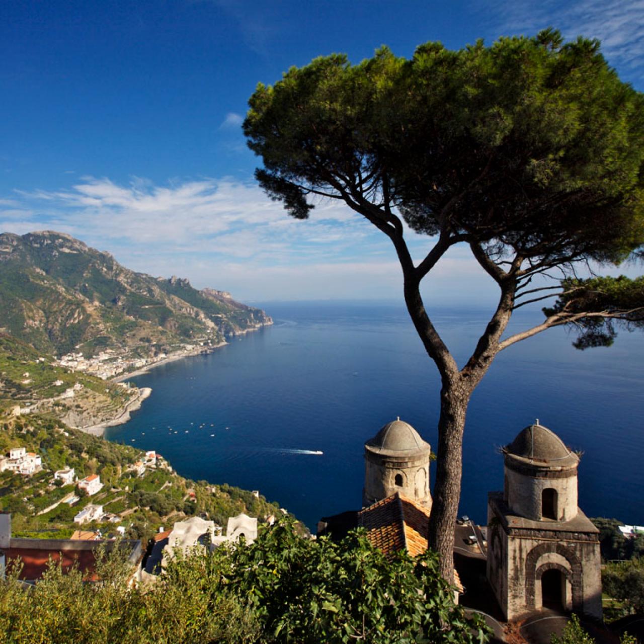 Discover Positano: Italy's Enchanting Coastal Village